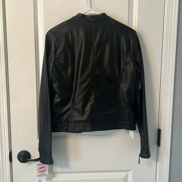 Vegan leather jacket NWT - Picture 3 of 8